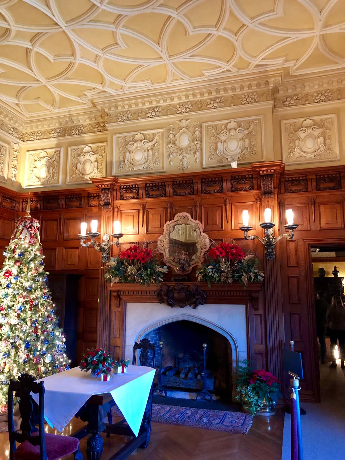 Oak Sitting Room at Biltmore House