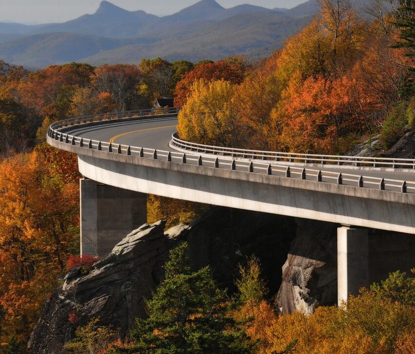 Blue Ridge Parkway with Mountain Views in Fall